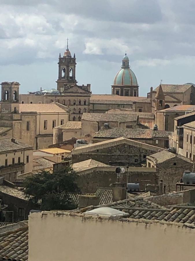 San Giorgio Rooms Caltagirone Bagian luar foto